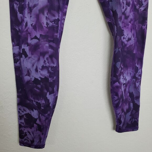 Athleta Printed Rainier Tight Legging Size S Spliced Floral Basalt Violet Purple - Picture 3 of 14